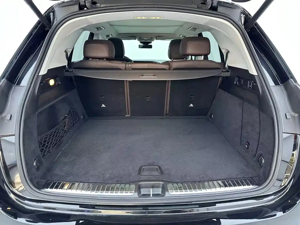Mercedes-Benz GLE (Import) — миниатюра 16