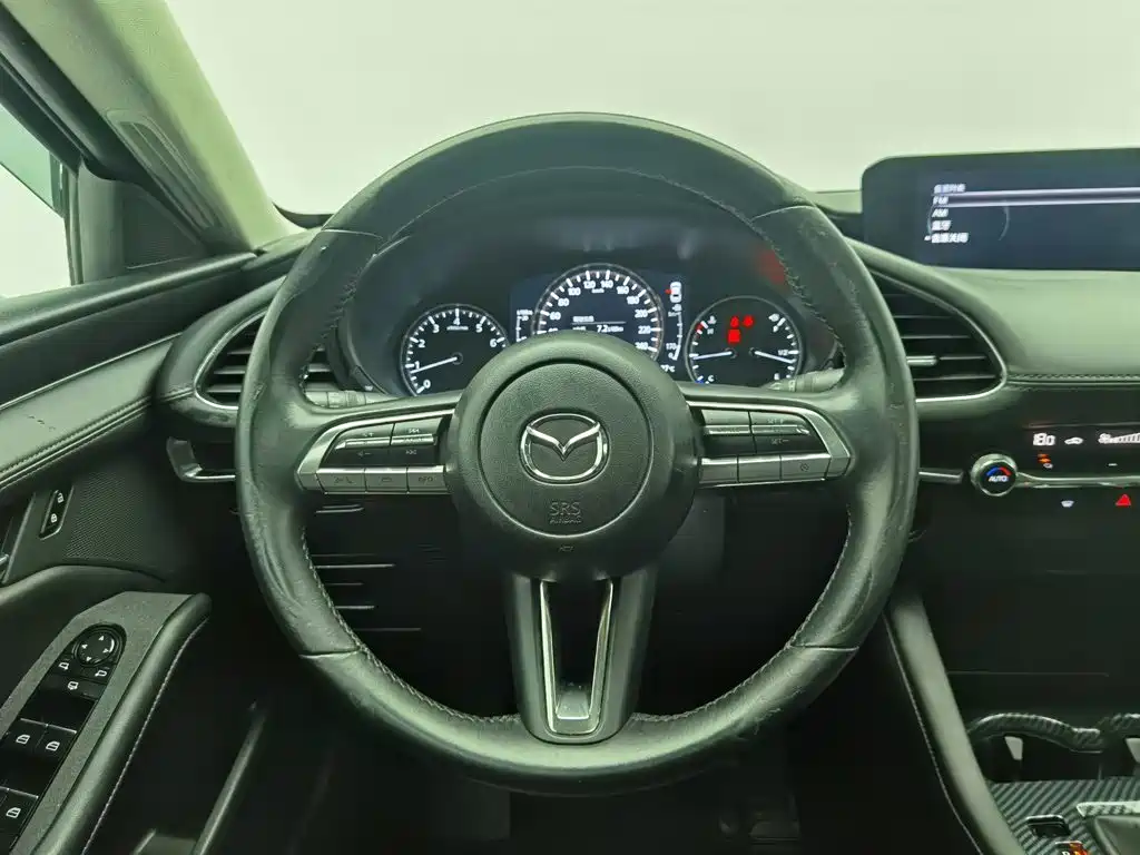Mazda 3 Axela — миниатюра 11