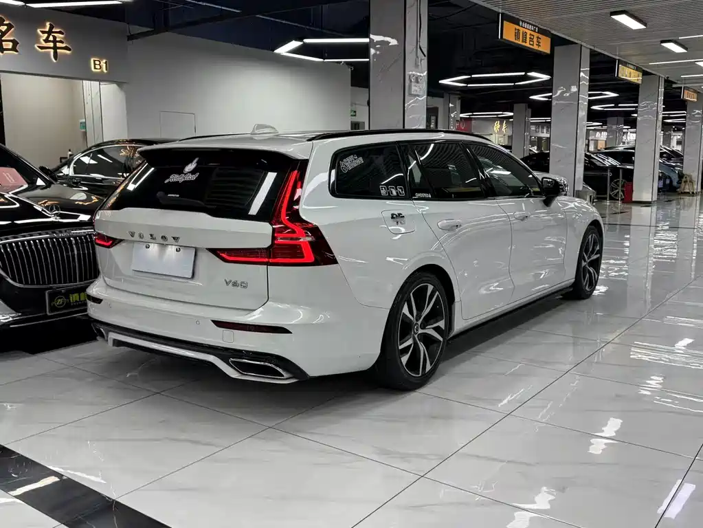 Volvo V60 — миниатюра 9