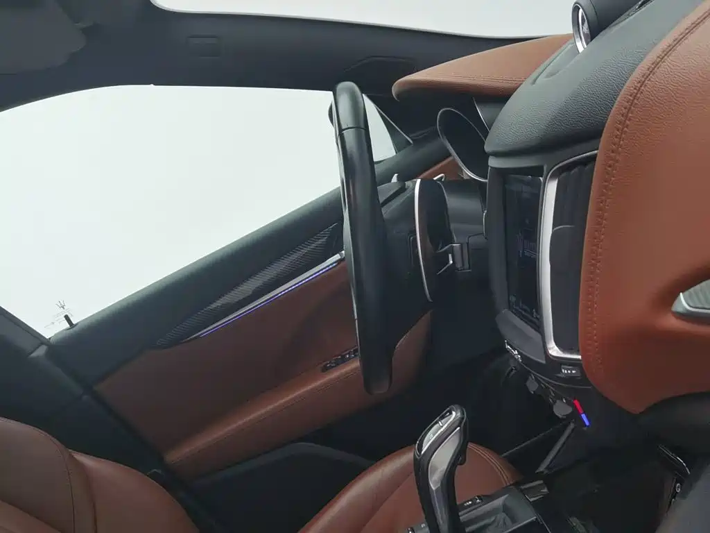 Maserati Levante — миниатюра 22