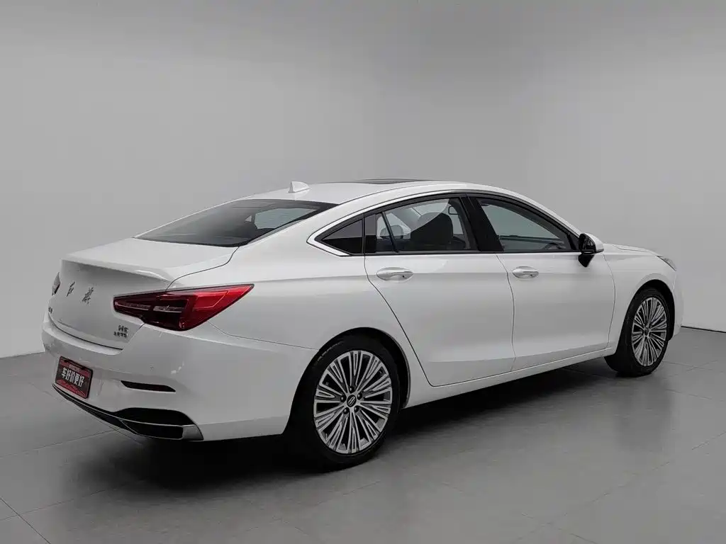 Hongqi Hongqi H5 — миниатюра 2