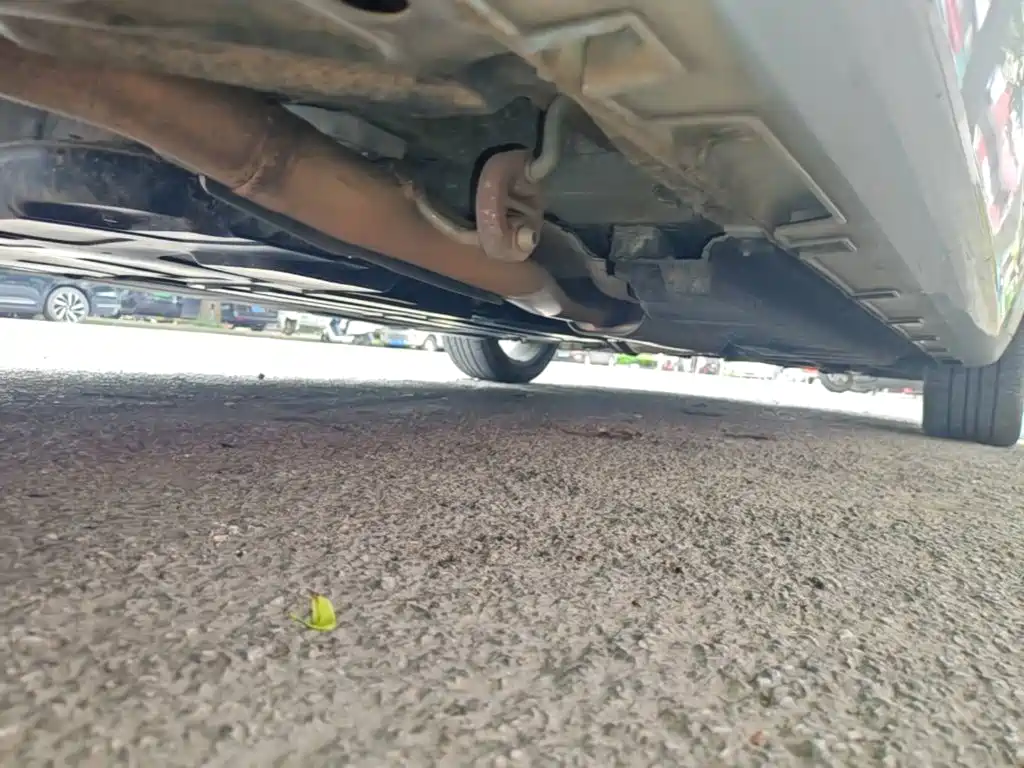 Geely L HiP — миниатюра 4