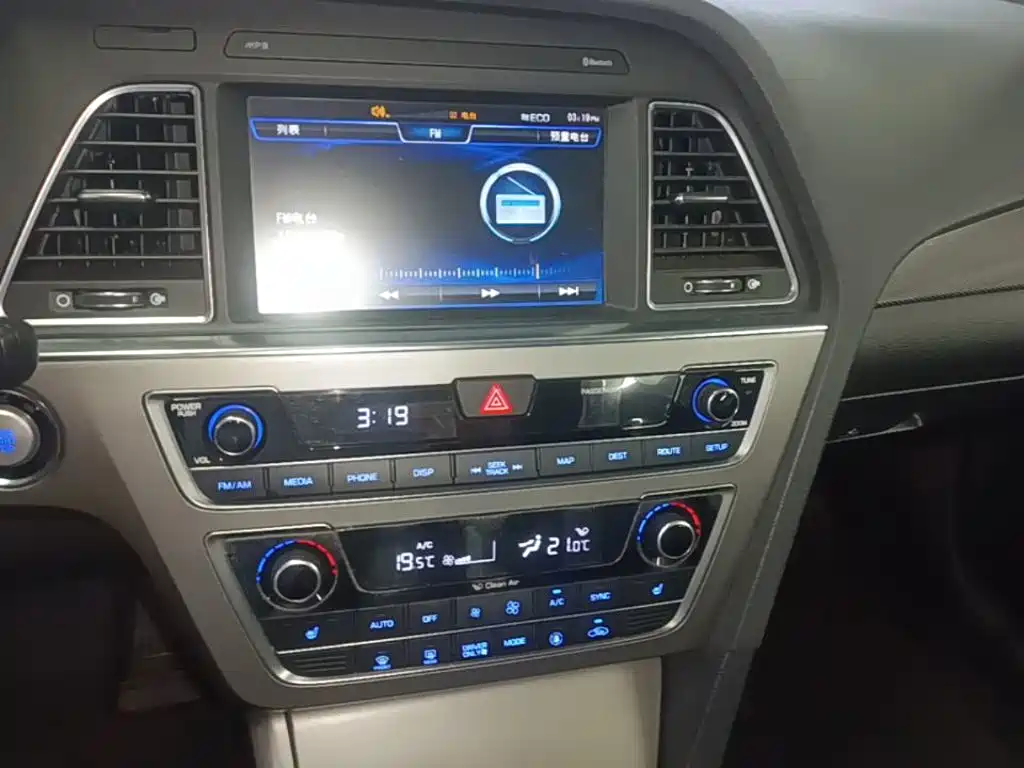 Hyundai Sonata — миниатюра 13
