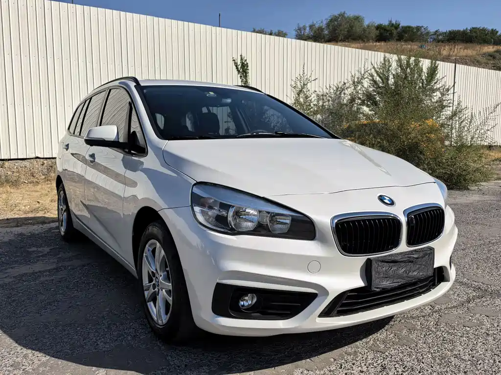 BMW 2 SERIES MULTIFUNCTIONAL STATION WAGON