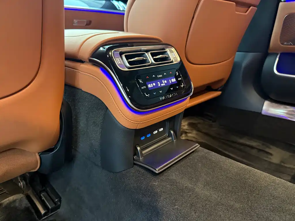 Mercedes-Benz S-Class — миниатюра 11