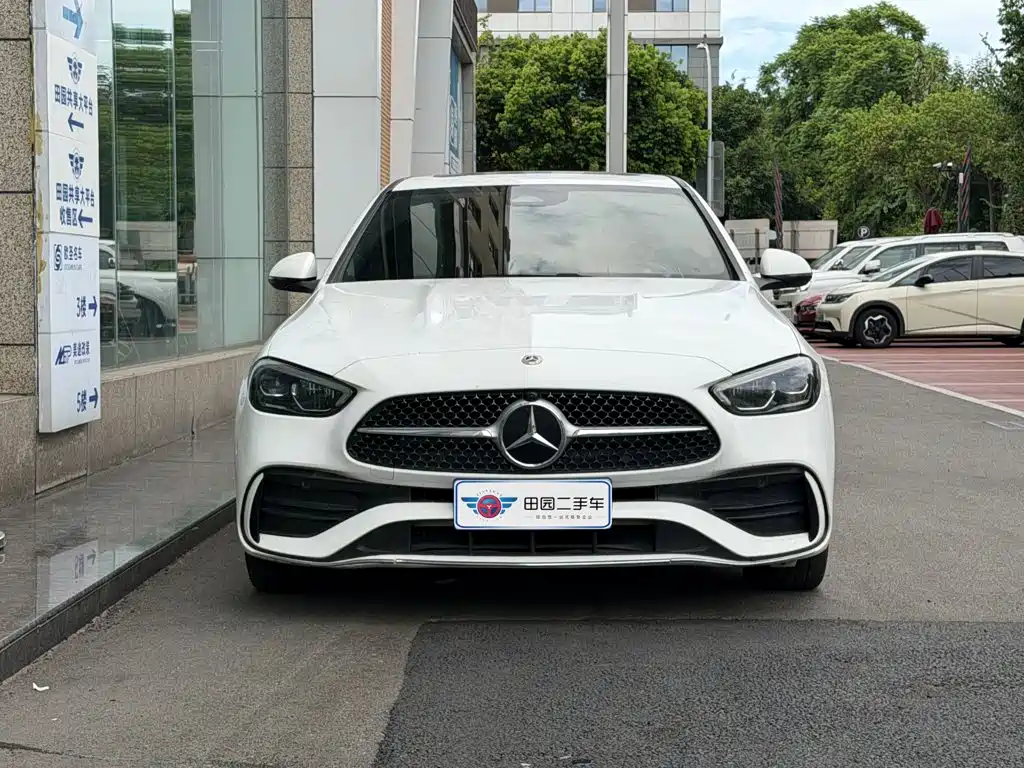 Mercedes-Benz C-Class — миниатюра 2
