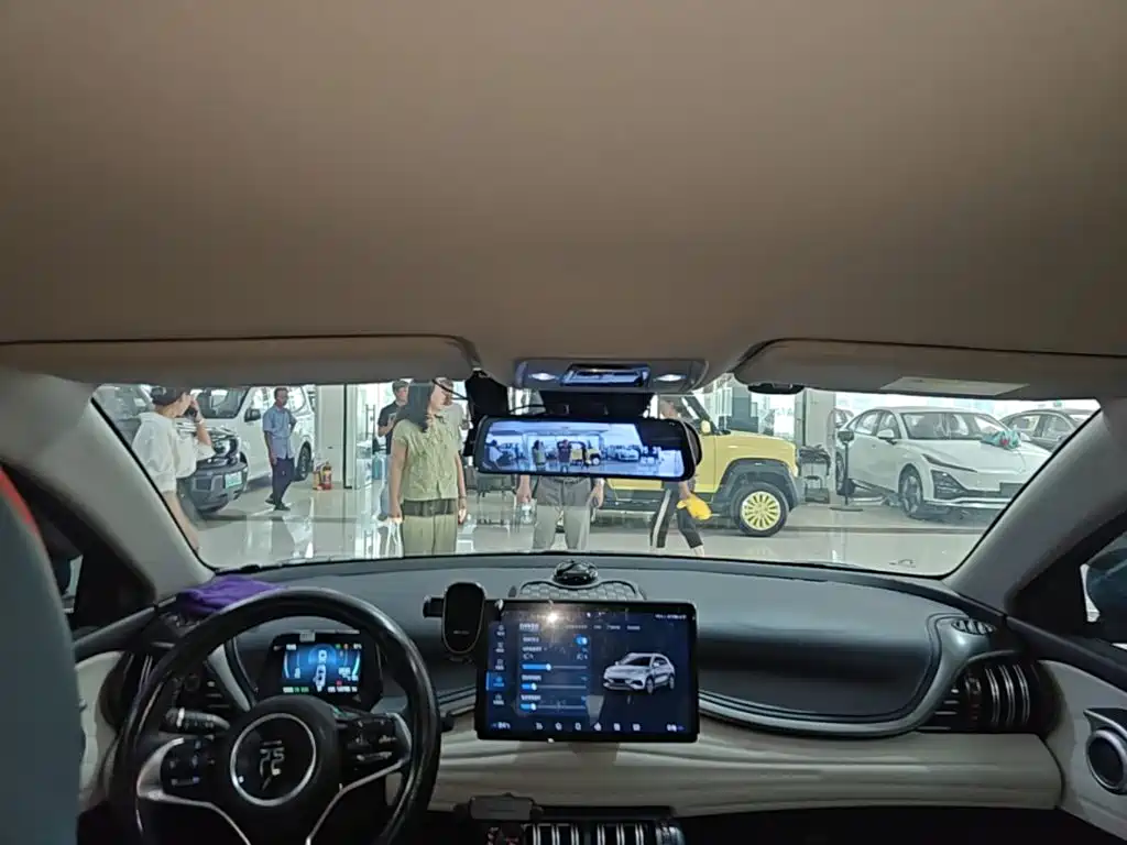 BYD Yuan Plus — миниатюра 18