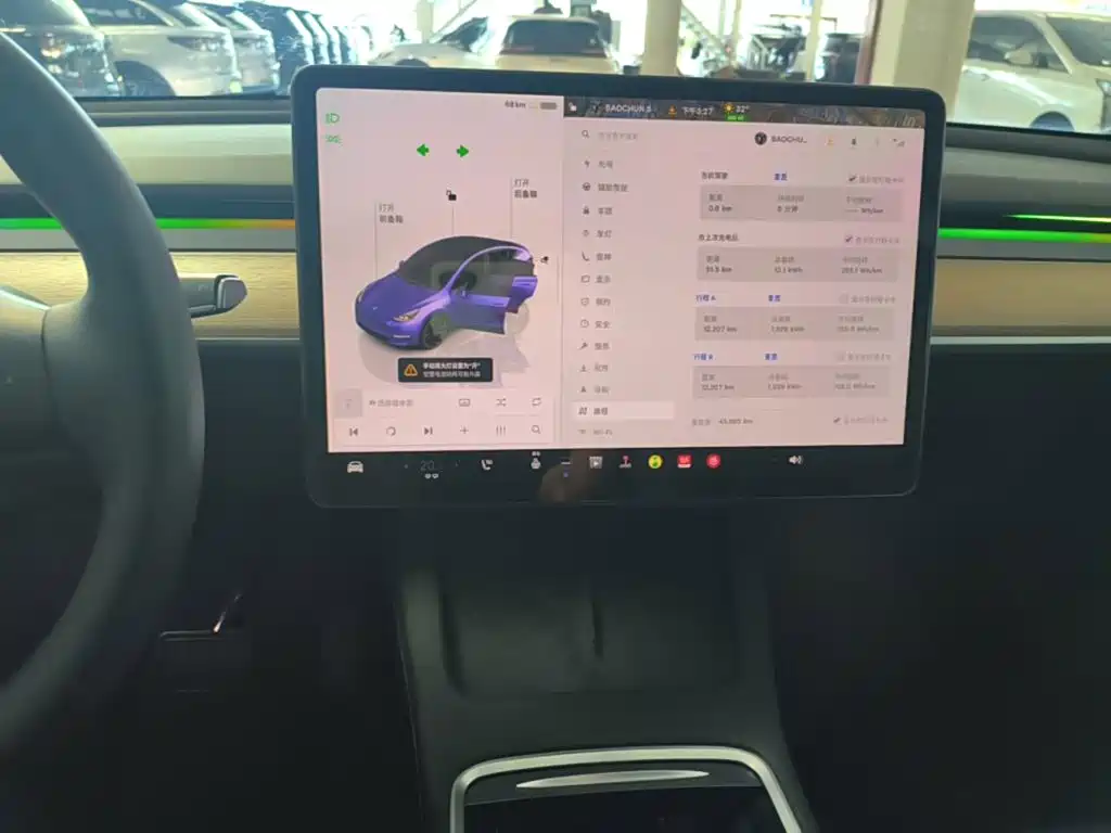 Tesla Model Y — миниатюра 13