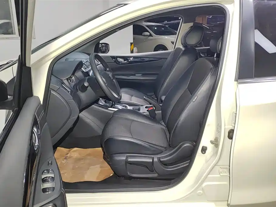 Nissan Tiida 2019 1.6L CVT Smart VI