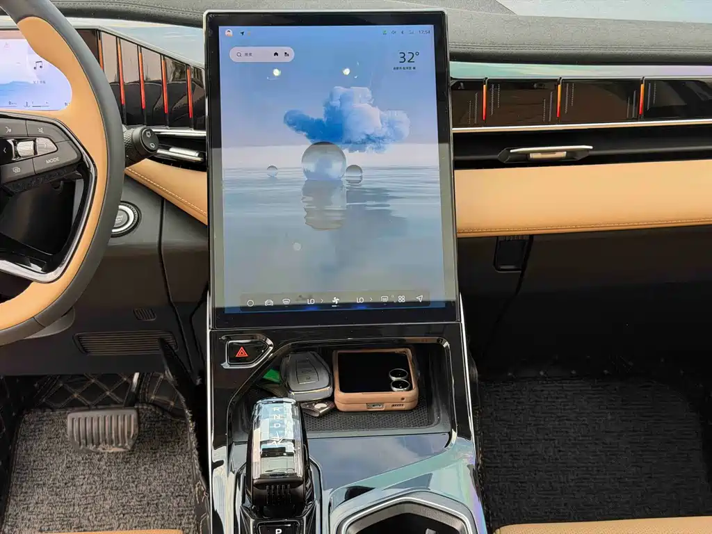 Geely Boyue L — миниатюра 14