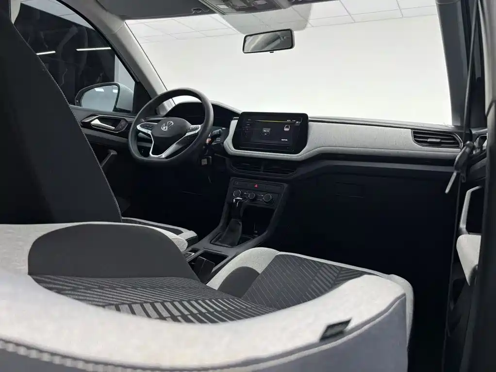 Volkswagen Tharu — миниатюра 18