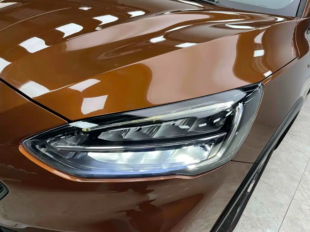 Ford Focus Active — миниатюра 17