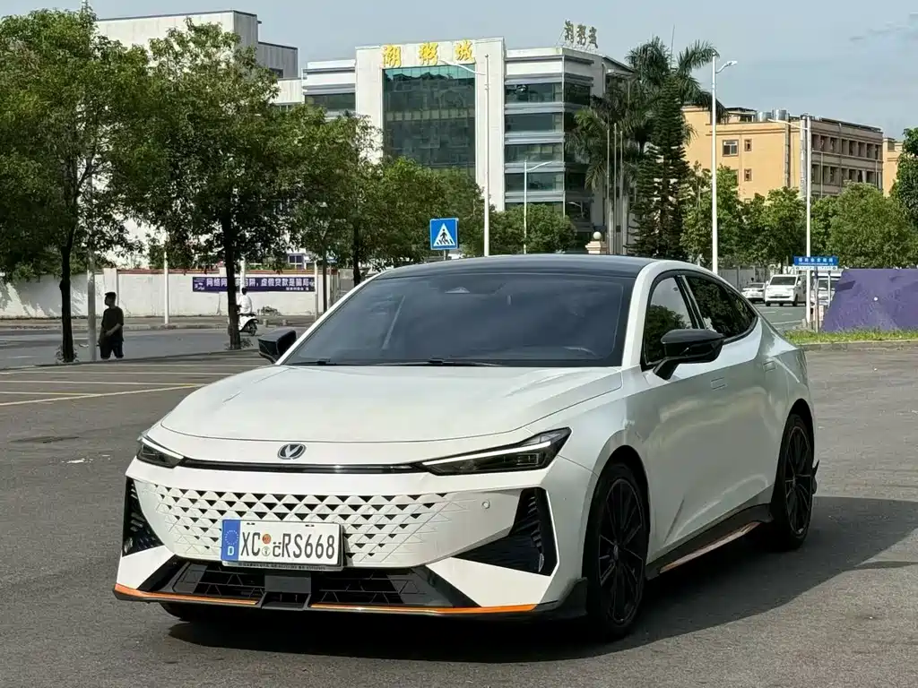 Changan UNI-V