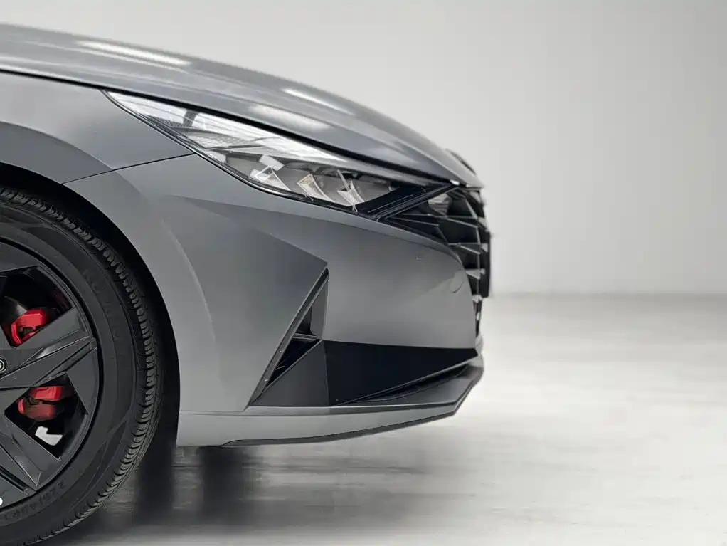Hyundai Elantra — миниатюра 5