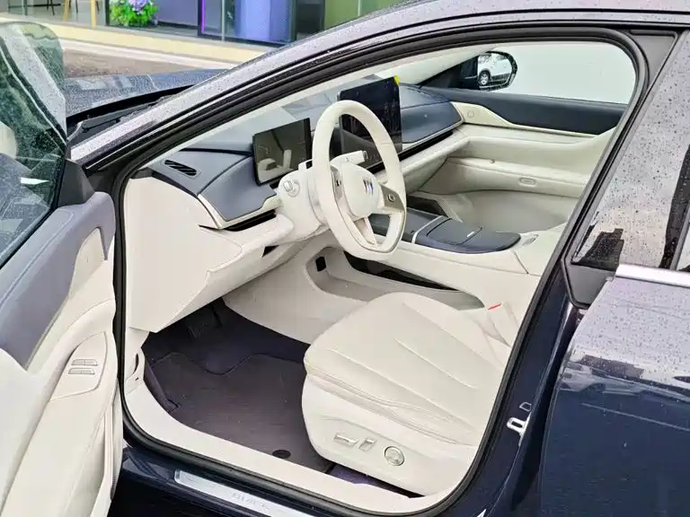 Buick Electra L7 — миниатюра 3