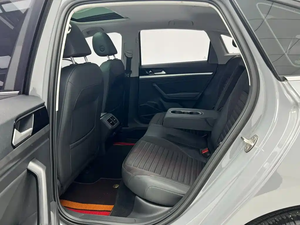 Volkswagen Lavida — миниатюра 8