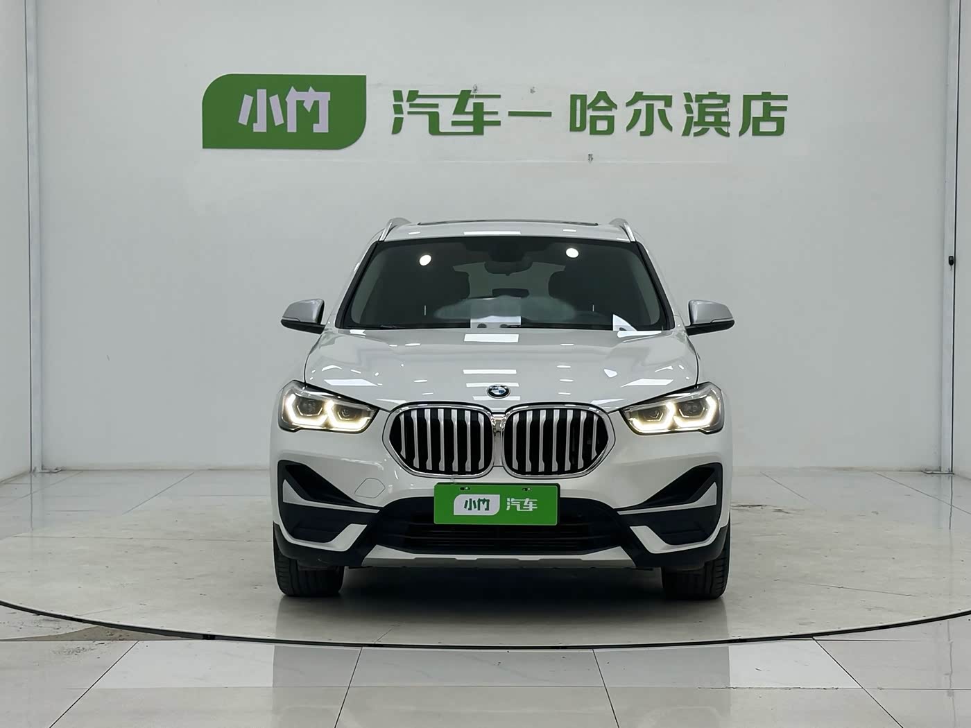 BMW X1 1.5 л 2022 г. Белый, пробег 27599 км