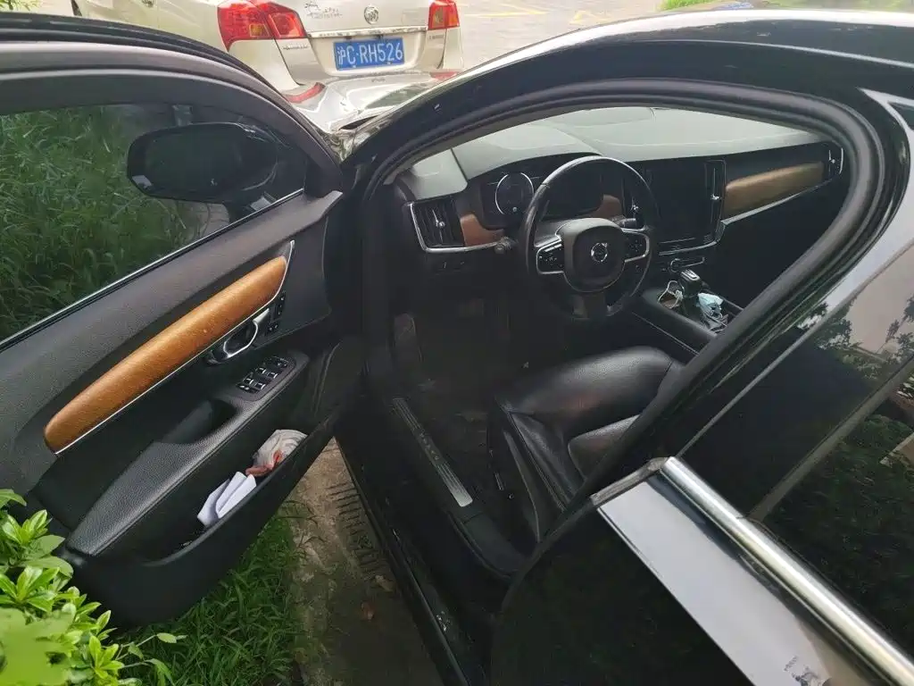 Volvo S90 — миниатюра 14