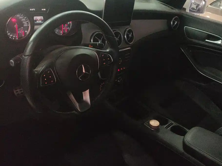 Mercedes-Benz CLA (Import) — миниатюра 12
