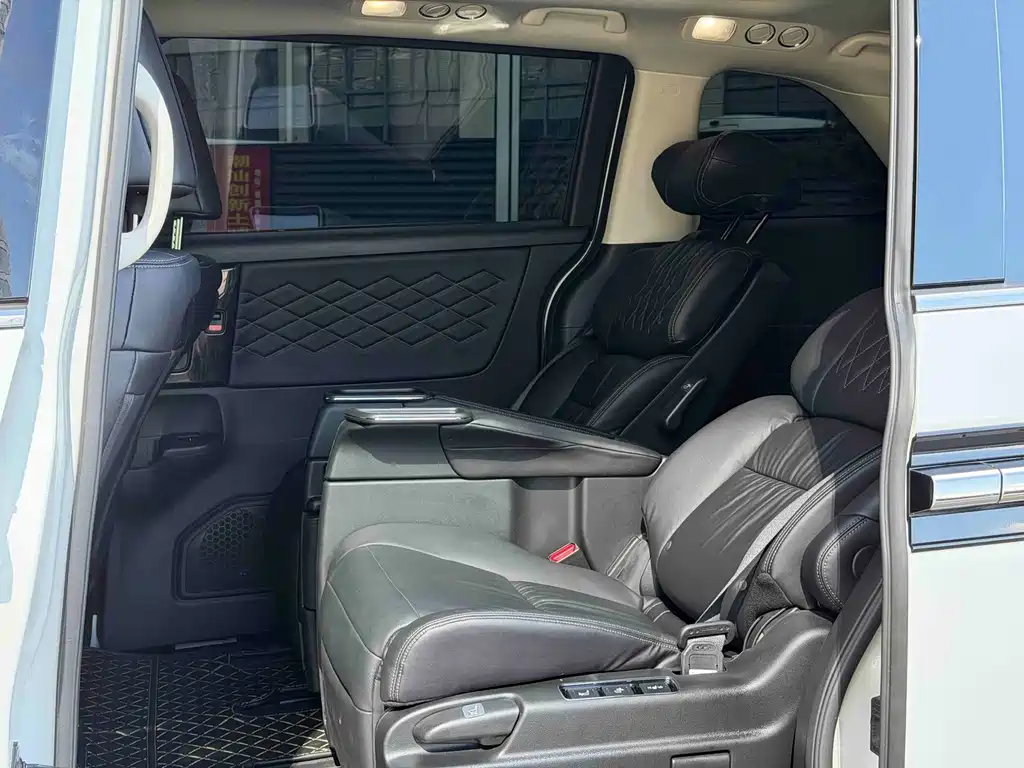 Honda Elysion — миниатюра 7