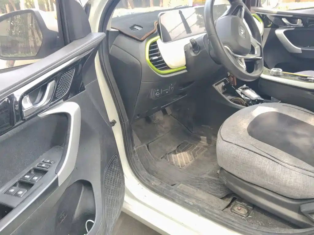 Changan Benben E-Star — миниатюра 12