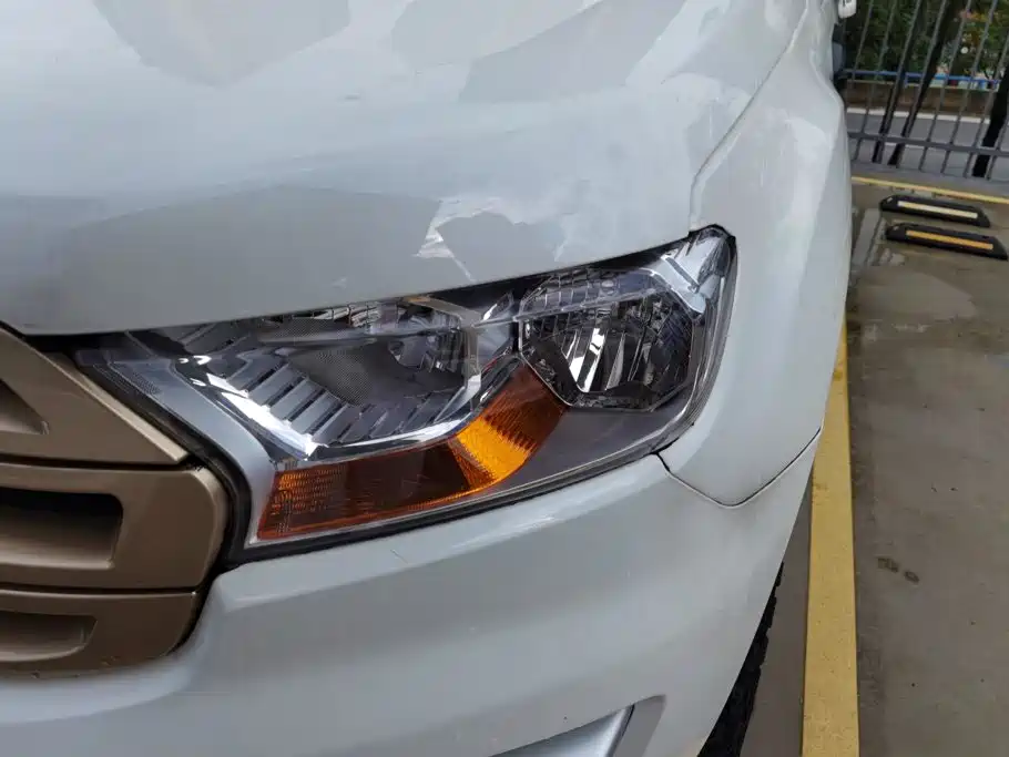 Ford Everest — миниатюра 5