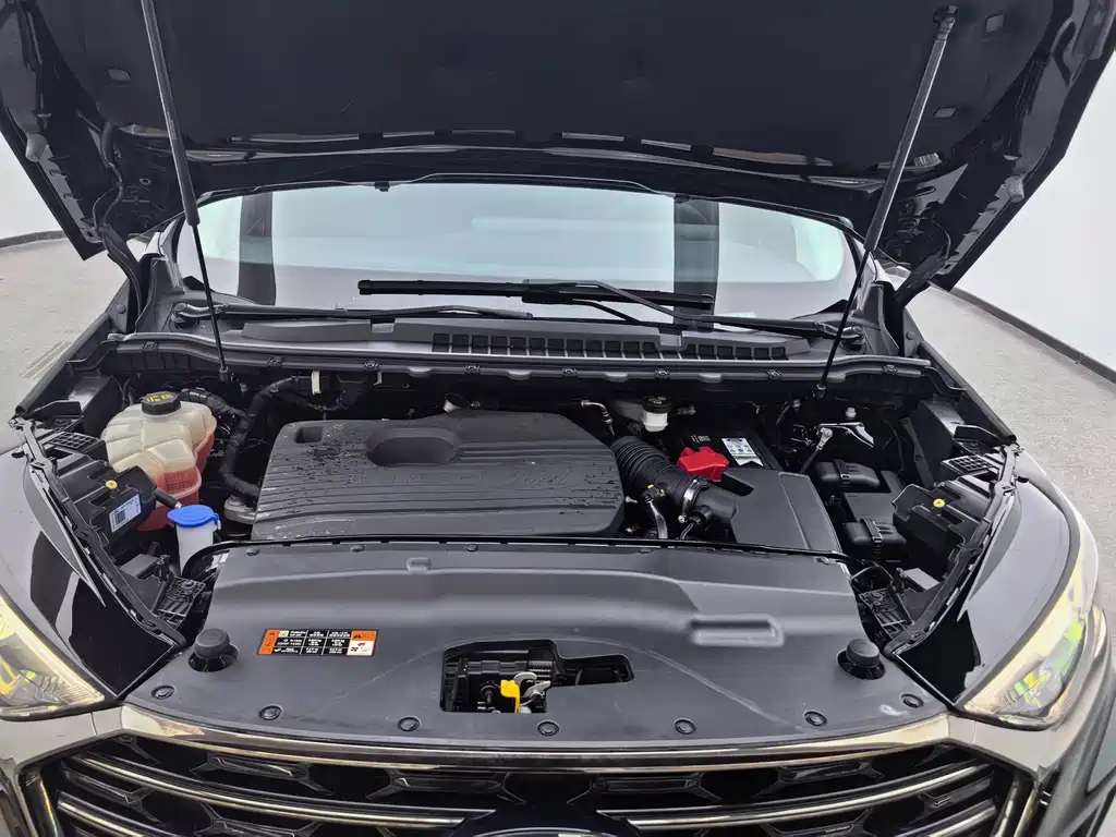 Ford Edge — миниатюра 10