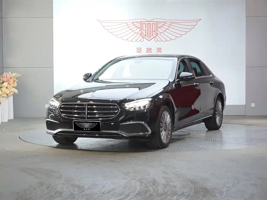 Mercedes-Benz E-Class 2021