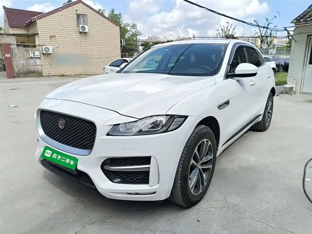 Jaguar F-PACE 2017