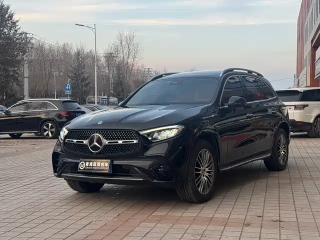 MERCEDES-BENZ GLC 2024