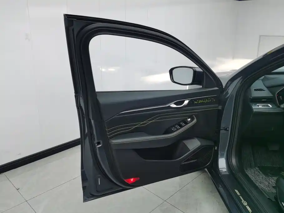 Geely Xingrui — миниатюра 7