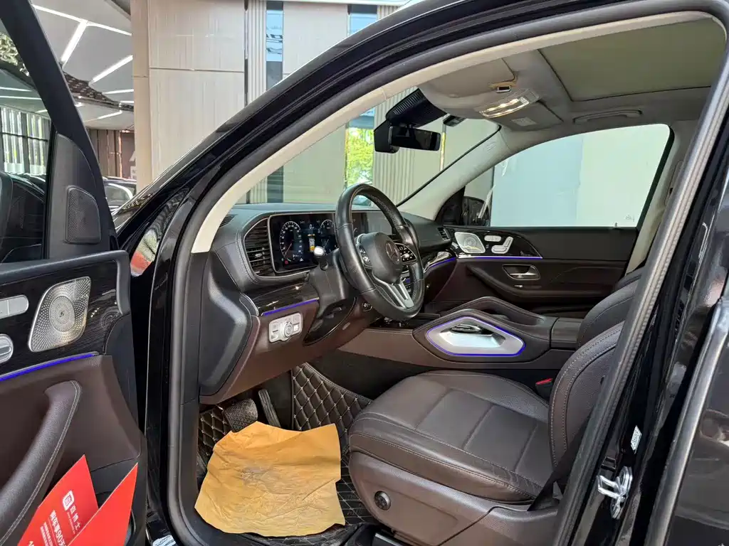 Mercedes-Benz GLE (Import) — миниатюра 4