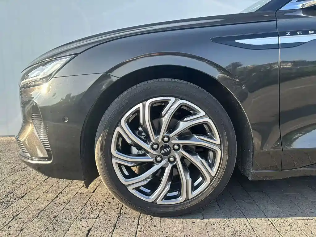 Lincoln Z — миниатюра 6