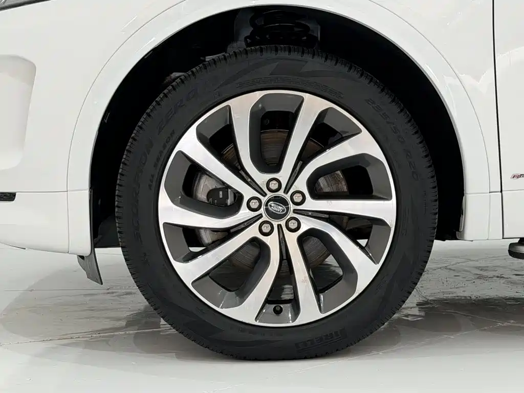 Land Rover Discovery Sport — миниатюра 4