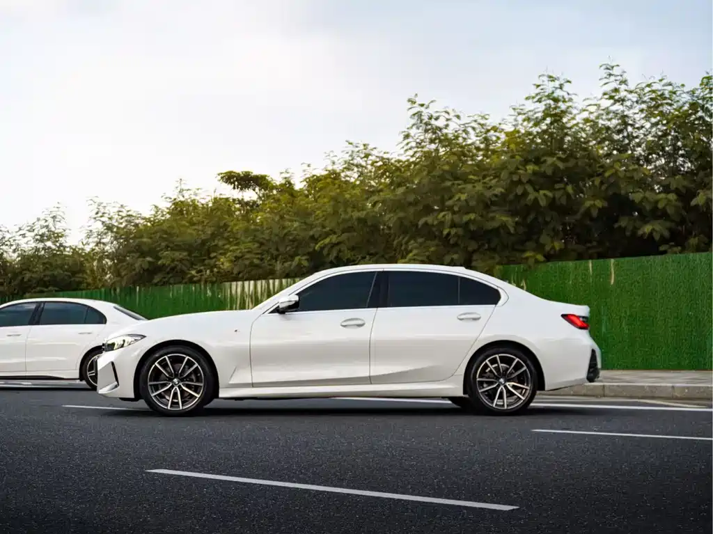 BMW 3 Series 3 2023 325Li M Sport