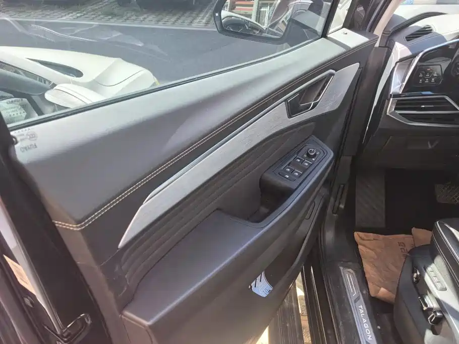 Volkswagen Talagon — миниатюра 7