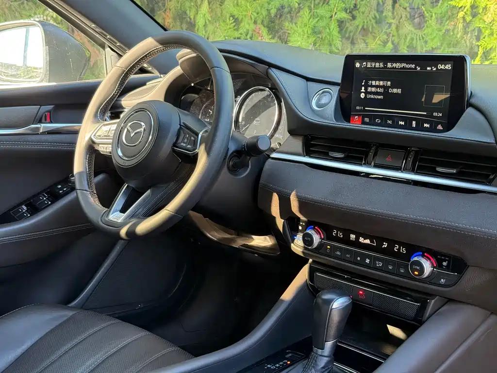 Mazda Atenza — миниатюра 8
