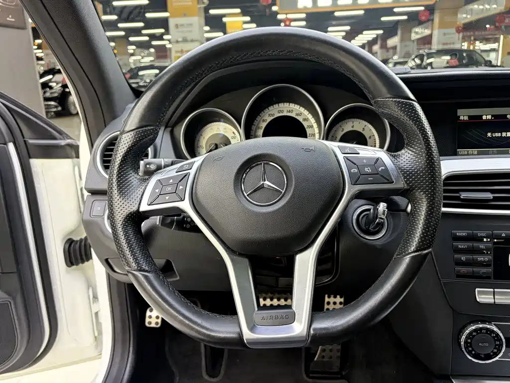Mercedes-Benz C-Class (Import) — миниатюра 10