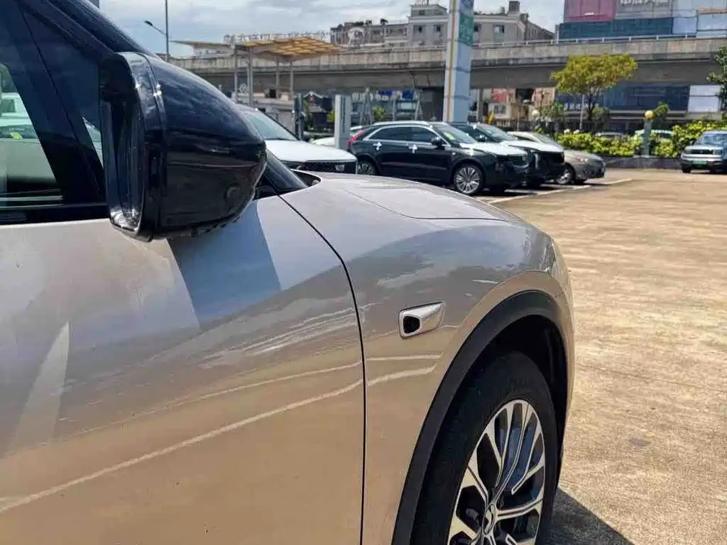 NIO ES6 — миниатюра 9