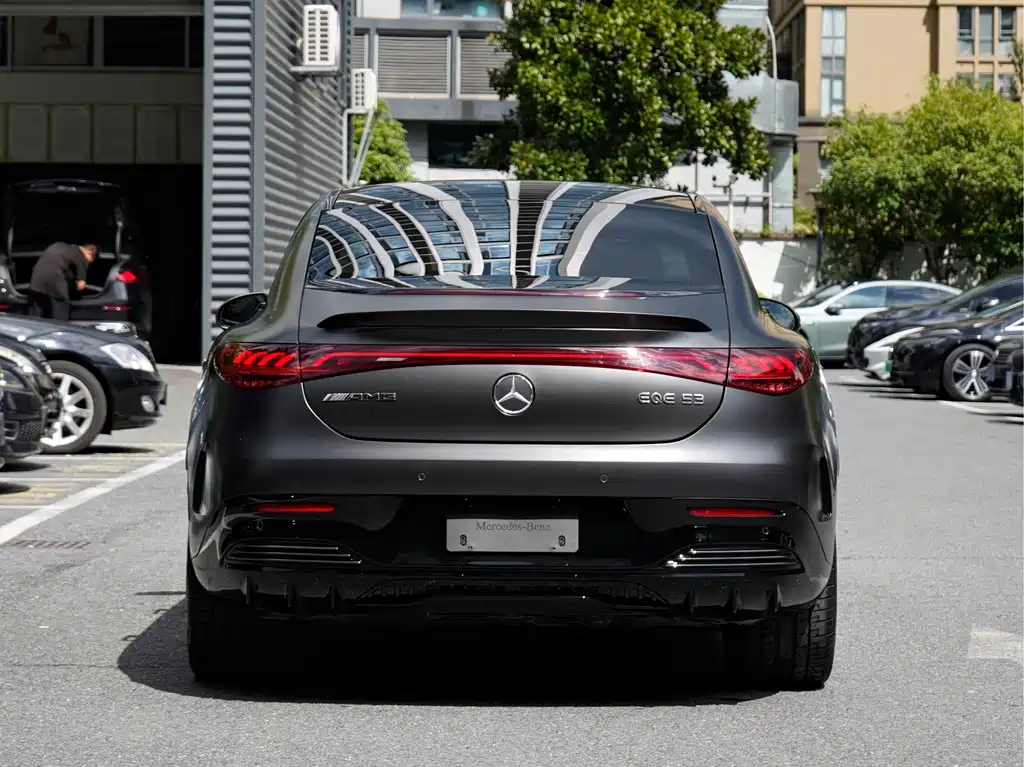 Mercedes-Benz EQE AMG — миниатюра 5