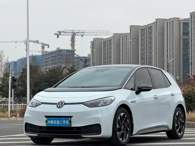 VOLKSWAGEN ID.3 2023