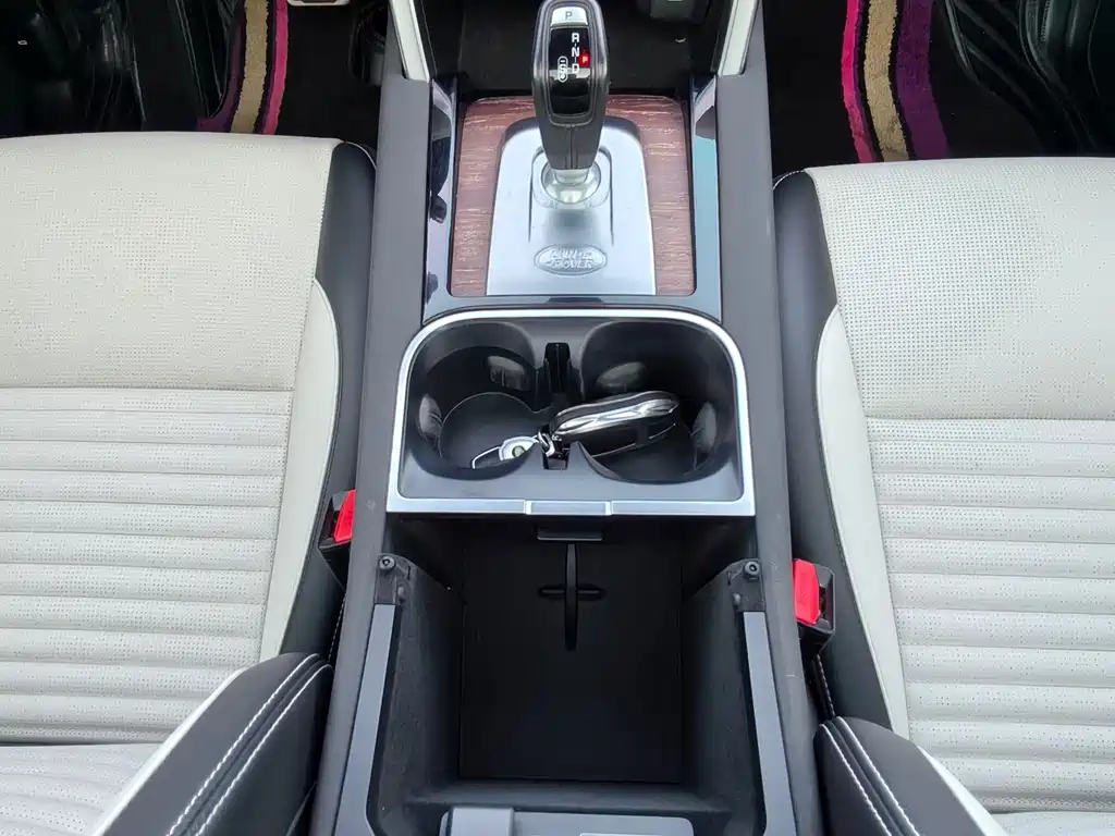 Land Rover Discovery Sport — миниатюра 23