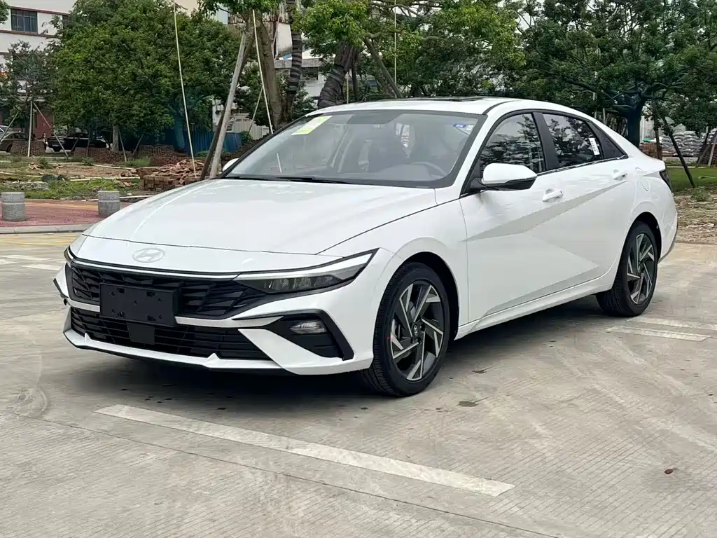 Hyundai Elantra 2026