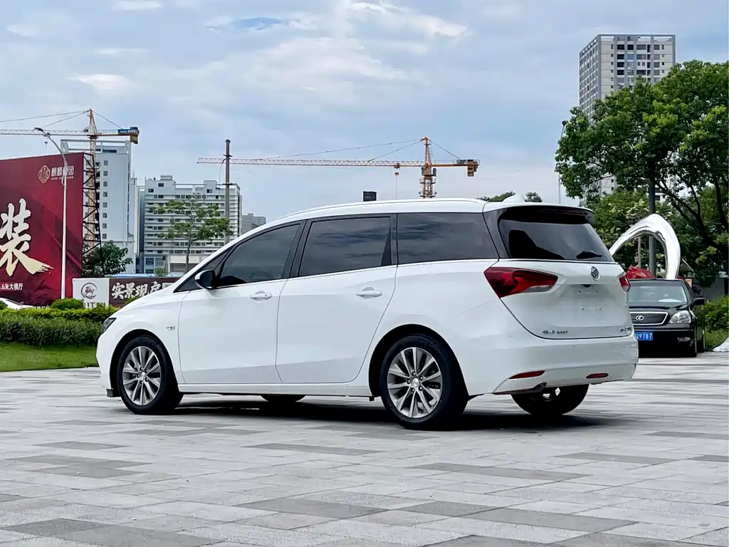 Buick GL6 — миниатюра 5