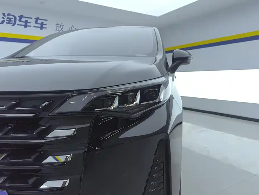GAC Motor Trumpchi M6 — миниатюра 5