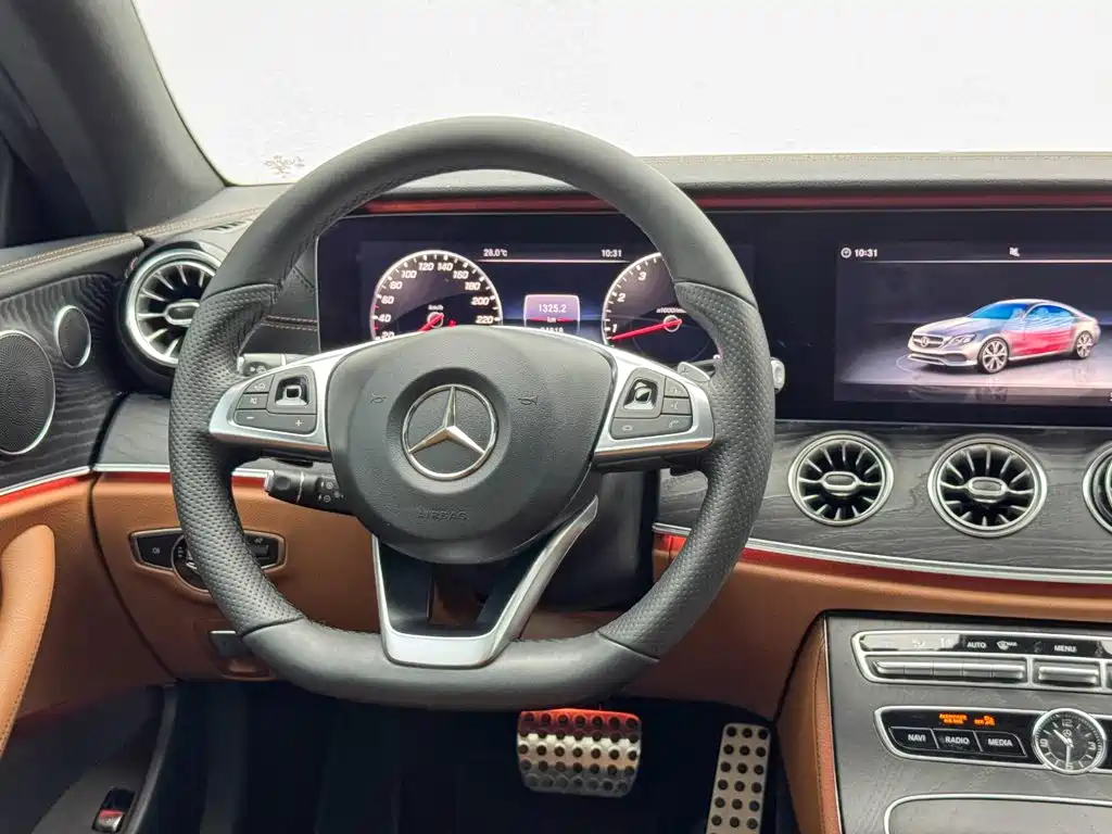 Mercedes-Benz E-Class (Import) — миниатюра 18