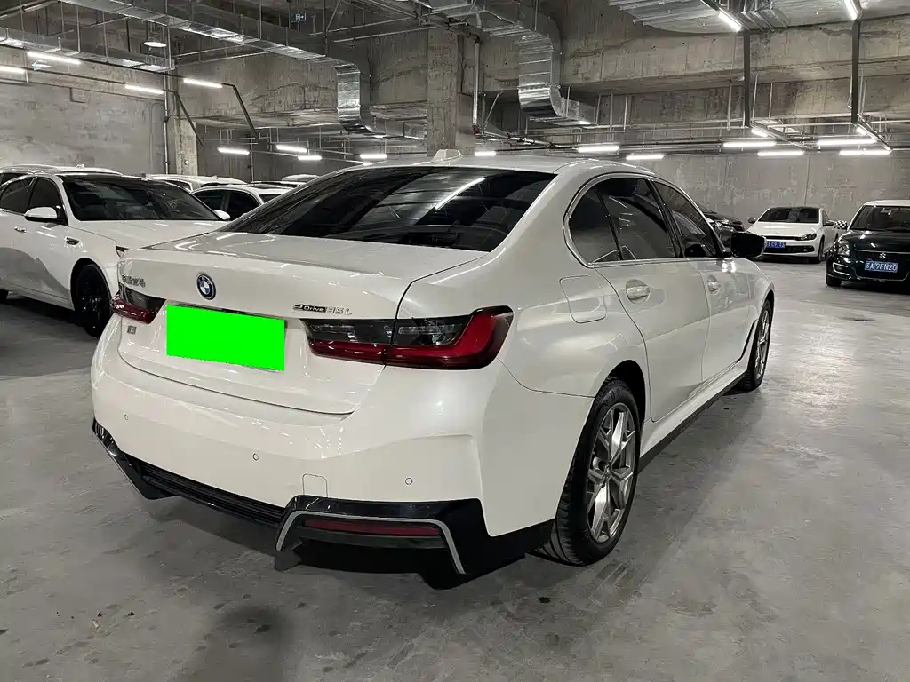 BMW i3 — миниатюра 6