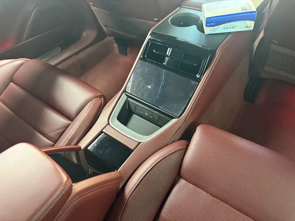 Porsche Panamera — миниатюра 10