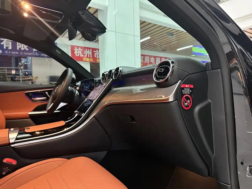 Mercedes-Benz GLC — миниатюра 20