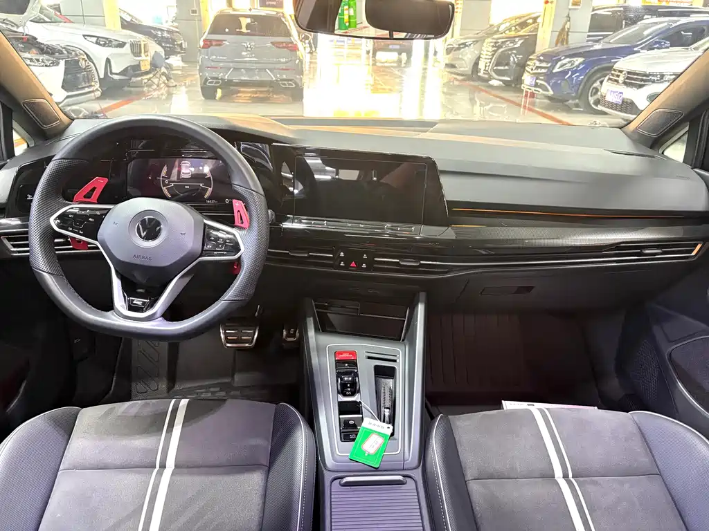 Volkswagen Golf — миниатюра 6